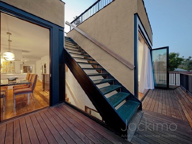 Jockimo Glass Stair Treads Exterior of a Private Residence in LA